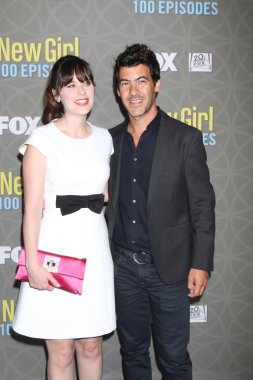 Zooey Deschanel, Jacob Pechenik