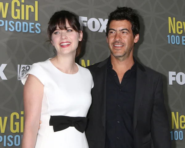 Zooey Deschanel, Jacob Pechenik — Foto de Stock