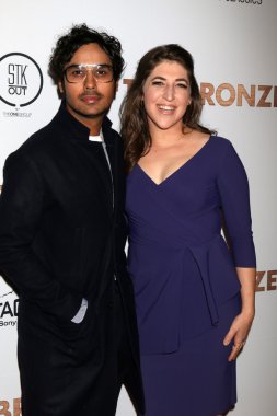 Kunal Nayyar, Mayim Bialik