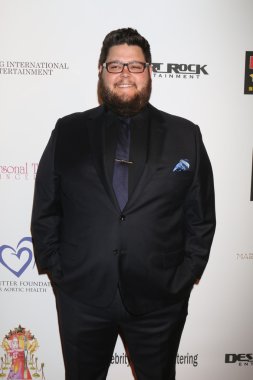 aktör Charley Koontz