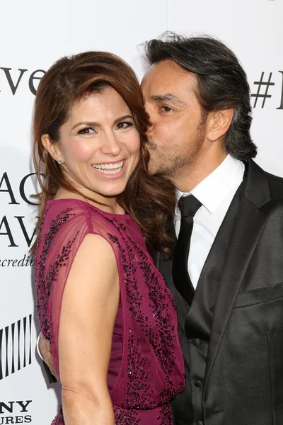 Alessandra Rosaldo, Eugenio Derbez — Foto de Stock