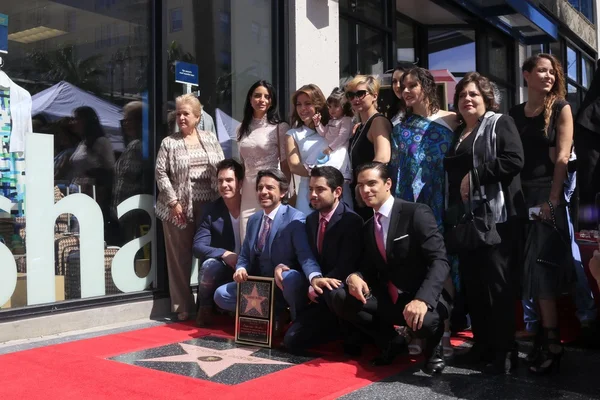 Eugenio Derbez, family — Stock Photo, Image