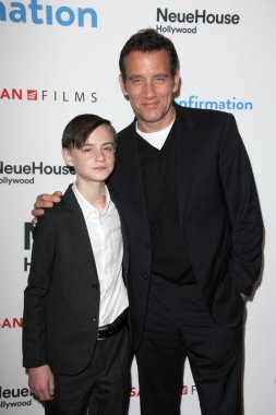 Jaeden Lieberher, Clive Owen