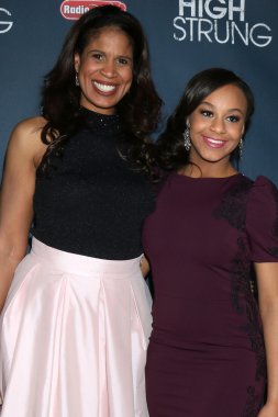 Nia Sioux ve annesi.