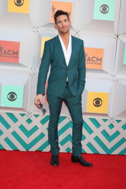 şarkıcı Jake Owen