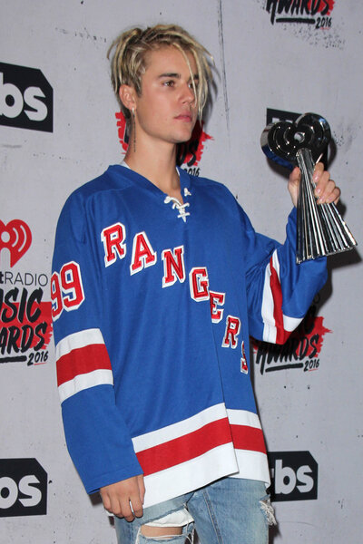 Джастин Бибер
