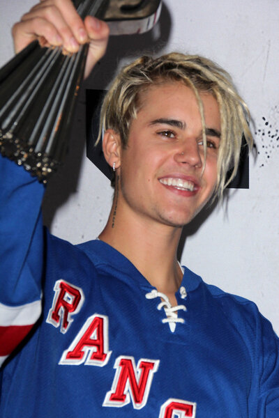 Джастин Бибер
