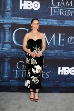 aktrist Emilia Clarke 