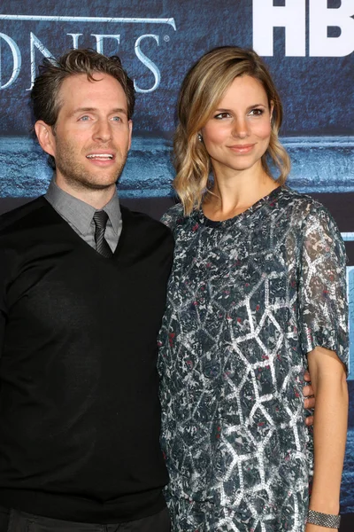 Glenn Howerton, Jill Latiano — Stockfoto