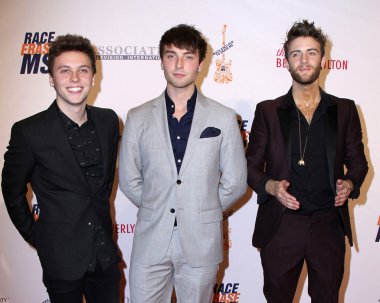  Wesley Stromberg, Keaton Stromberg, Drew Chadwick, Amblem3