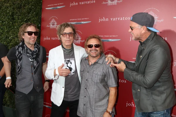 Daxx Nielsen, Tom Petersson, Michael Anthony, Chad Smith — Zdjęcie stockowe