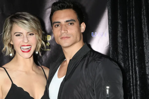 Linsey Godfrey, Marco James Marquez — Fotografia de Stock