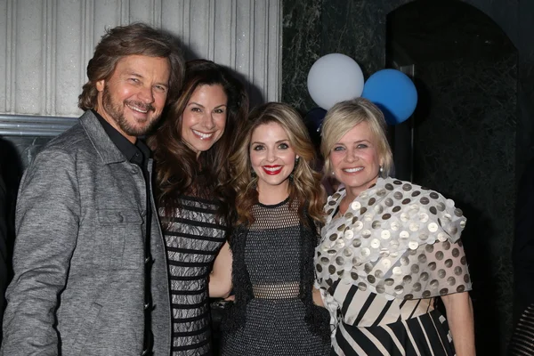 Stephen Nichols, Marie Masters, Jen Lilley, Mary Beth Evans — Stock Photo, Image