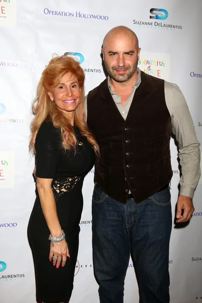 Suzanne Delaurentiis, Dominic Pace — Stockfoto