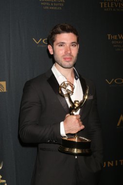 aktris Kirstos Andrews