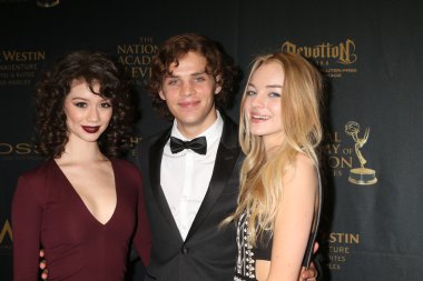 Paige Searcy, James Lastovic, Olivia Keegan