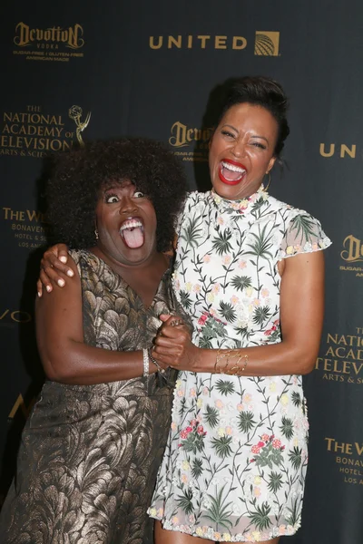 Sheryl de Underwood, Aisha Tyler —  Fotos de Stock