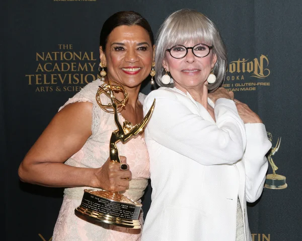 Sonia Manzano, Rita Moreno — Stock Photo, Image