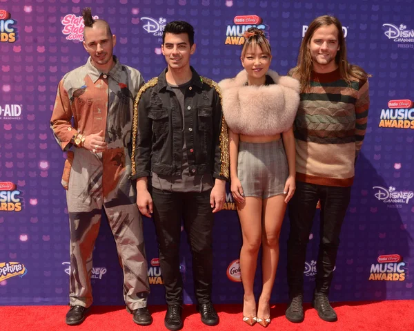 Dnce, Cole υπονόμευσης, Joe Jonas, Jinjoo Lee, Jack άνομη — Φωτογραφία Αρχείου