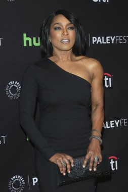 aktris Angela Bassett 
