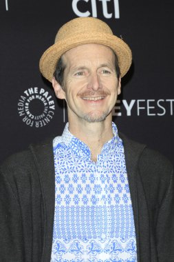 aktör Denis O'Hare