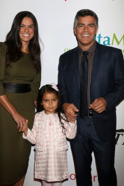 Elvimar Silva, Mariana Oliveira Morales, Esai Morales 