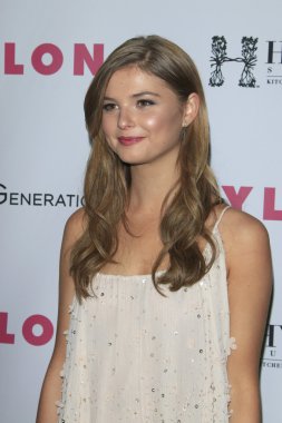 aktris Stephanie Scott 