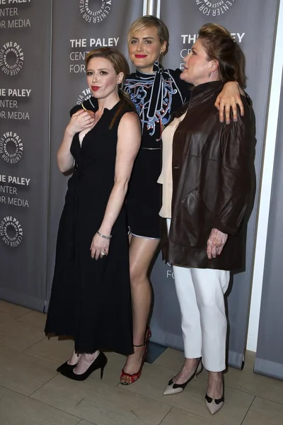 Natasha Lyonne, Taylor Schilling, Kate Mulgrew