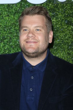 aktör James Corden