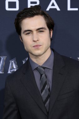 aktör Ben Schnetzer 