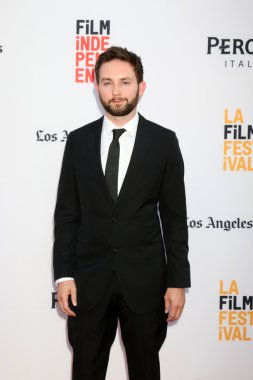 aktör Elliot Joseph