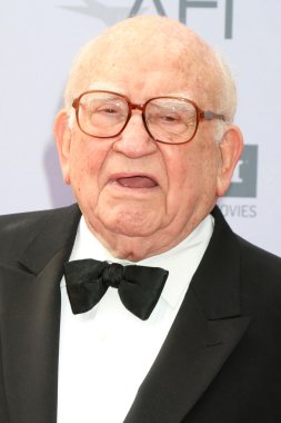 aktör Ed Asner 