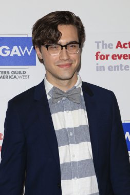 aktör Ryan Mccartan