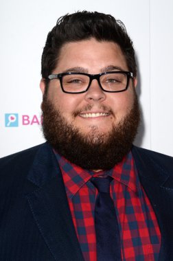 aktör Charley Koontz