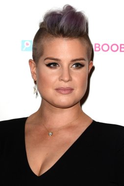 şarkıcı Kelly Osbourne