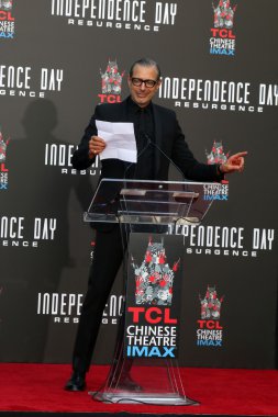 aktör Roland Emmerich