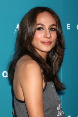 aktris Aurora Perrineau 
