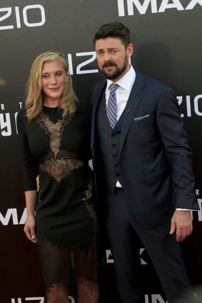 Katee Sackhoff, Karl Urban — Stock Photo, Image