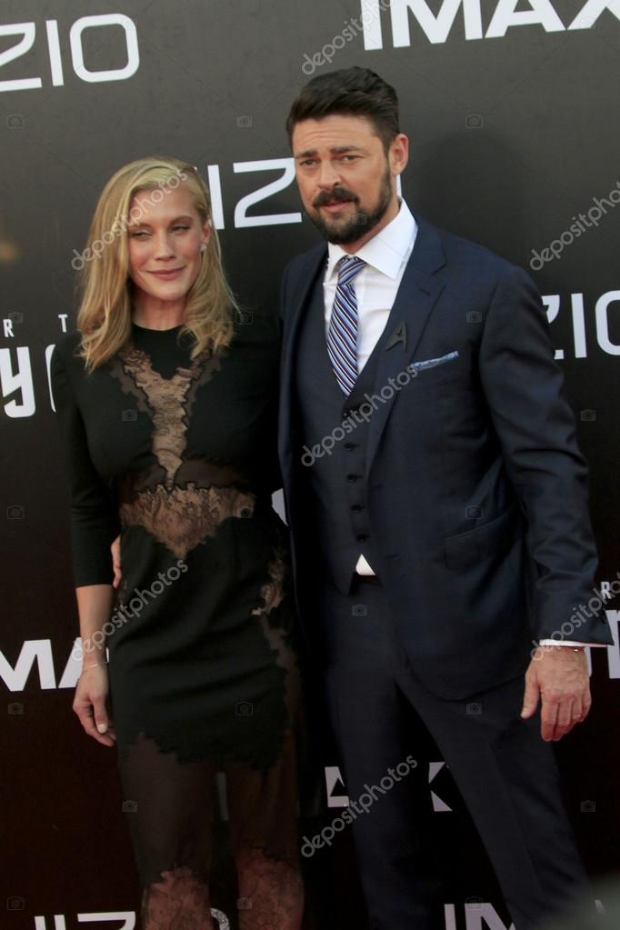 Katee Sackhoff, Karl Urban — Foto editorial de stock © Jean_Nelson 117367672