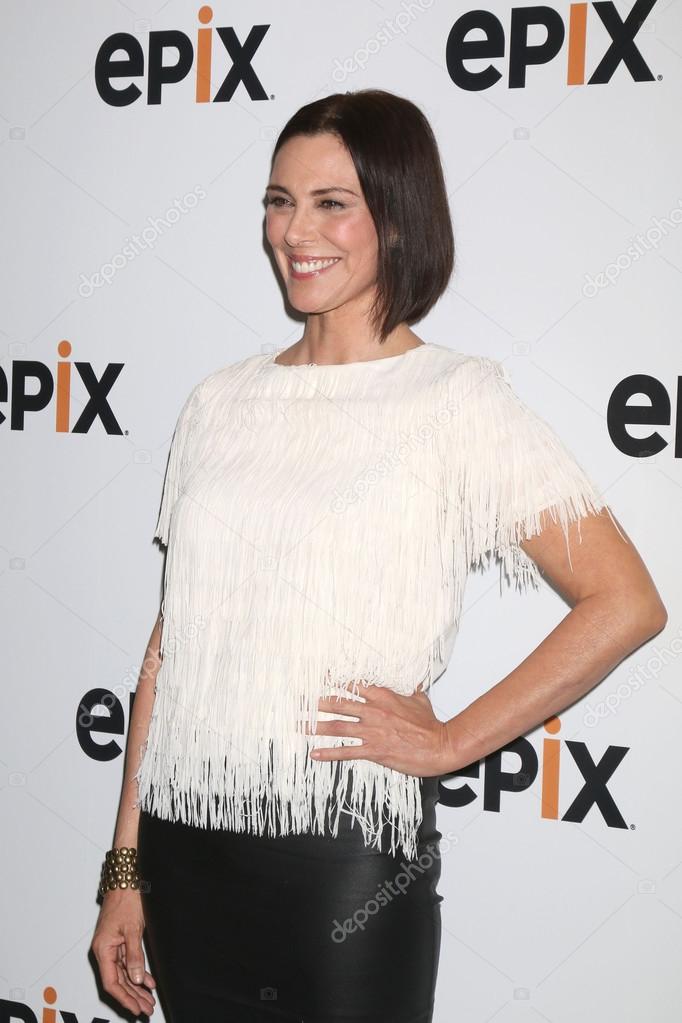 Actress Michelle Forbes – Stock Editorial Photo © Jean_Nelson #118225680