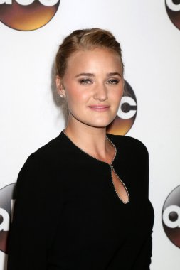 Aktris Aj Michalka