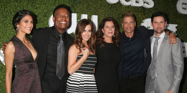 Melanie Chandra, William Allen Young, Jillian Murray, Marcia Gay Harden, Rob Lowe, Benjamin Hollingsworth — Stockfoto