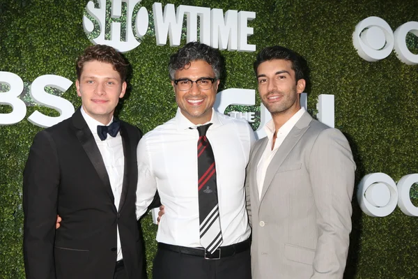 Brett dier, Jaime Camil, Justin Baldoni — Fotografia de Stock