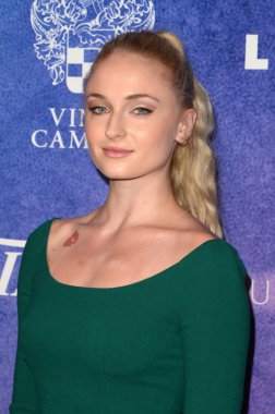 oyuncu Sophie Turner 