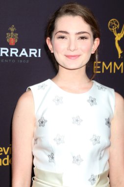 aktris Emily Robinson 
