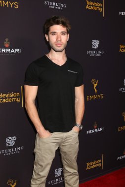 aktör Kristos Andrews