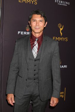  Lou Diamond Phillips 
