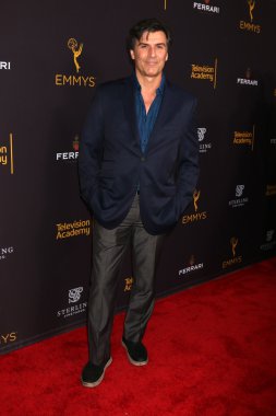 aktör Vincent Irizarry