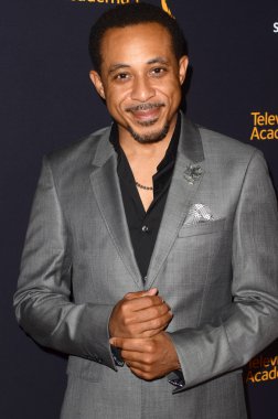 aktör Dale Godboldo 