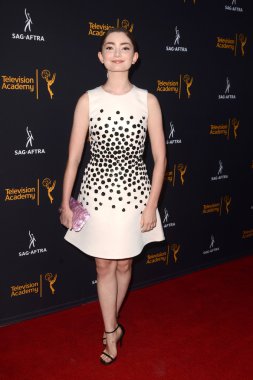 aktris Emily Robinson